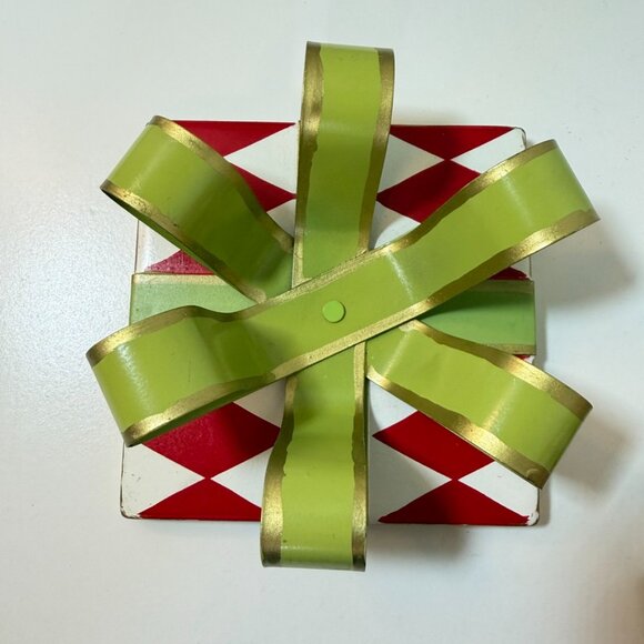 BALLARD DESIGNS Gift Box Stocking Hanger Harlequin Metal Bow Box RARE RETIRED! - Picture 5 of 15